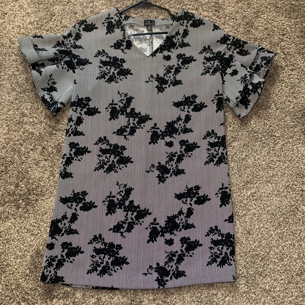 Worthington Womens Black White Striped Floral V-Neck Ruffle Sleeve Shift Dress M